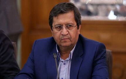همتی: کنترل شتاب تورم اولویت اصلی بانک مرکزی است
