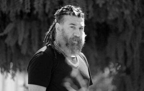 علی انصاریان پلیس شد/ عکس 