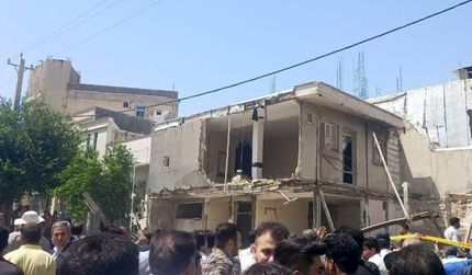 کشته و زخمی شدن ۴ تن در حادثه انفجار خط لوله اصلی گاز آبدانان