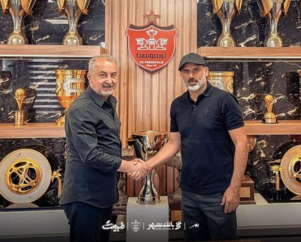 مربی پرسپولیس قراردادش را تمدید کرد