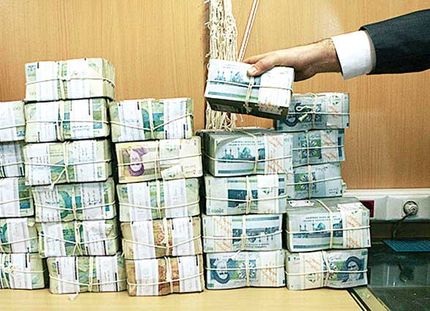 پول نقد کشور از ۲۲۰۰ هزار میلیارد تومان بیشتر شد