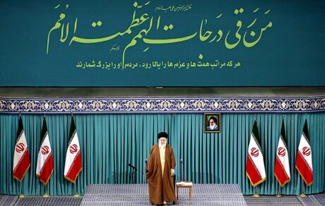 فردا، جمعی از مردم استان‌های کرمان و خوزستان با رهبر معظم انقلاب دیدار خواهندکرد