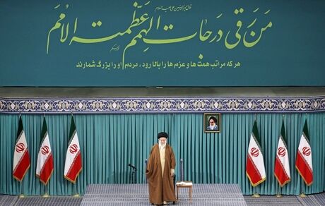فردا، جمعی از مردم استان‌های کرمان و خوزستان با رهبر معظم انقلاب دیدار خواهندکرد
