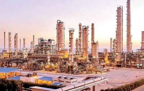 افزایش ظرفیت تولید سالانه محصولات پتروشیمی در دولت چهاردهم به ۱۰۰ میلیون تن