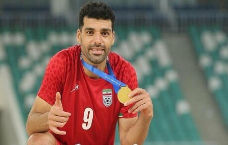 مهدی طارمی در بوشهر تیم‌داری می‌کند