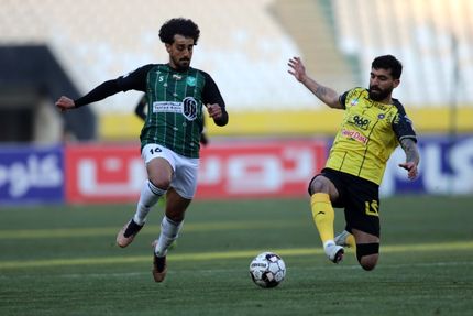 سپاهان بعد از ۵ هفته برد و مدعی قهرمانی شد