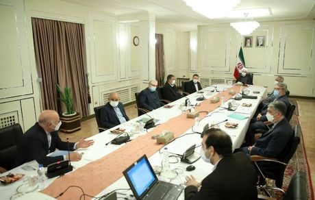 افراد سالمند و کادر درمان اولویت دریافت واکسن کرونا