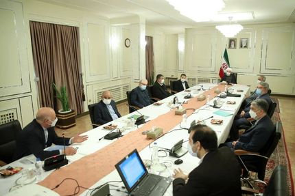 افراد سالمند و کادر درمان اولویت دریافت واکسن کرونا