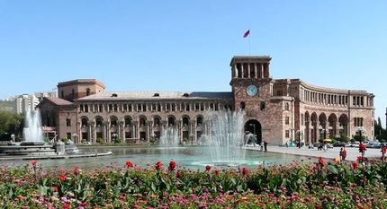  رئیس‌جمهوری ارمنستان درخواست استعفای پاشینیان را پذیرفت