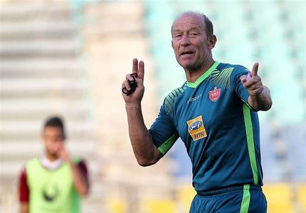 
پای وزیر ورزش به قرارداد کالدرون باز شد
