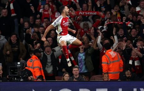 بازی حساس لیورپول و آرسنال برنده نداشت