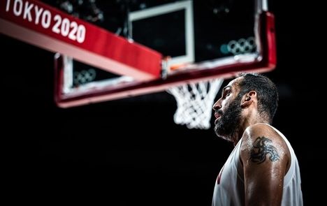 بمب بسکتبال را استقلال شکست