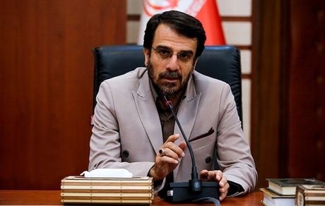 انتقاد از تشریفات اداری پیچیده برنامه‌های فرهنگی مدارس