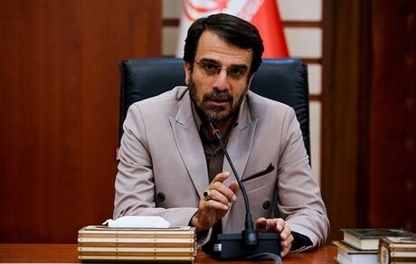 انتقاد از تشریفات اداری پیچیده برنامه‌های فرهنگی مدارس