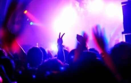 پارتی شبانه ستاره‌های مدعی قهرمانی لو رفت / چند بازیکن بازداشت شدند