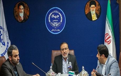 کمک به رفع مشکلات روز جامعه با احیای مناظره‌های دانشجویی