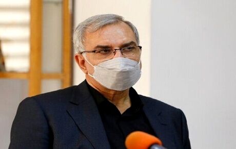 وزیر بهداشت وعده داد ۳ دهک پایین جامعه رایگان بیمه می‌شوند