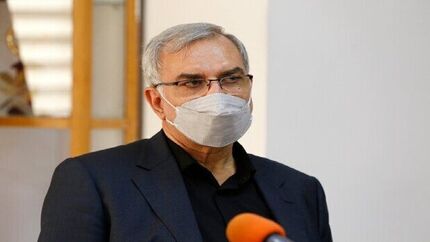 وزیر بهداشت وعده داد ۳ دهک پایین جامعه رایگان بیمه می‌شوند
