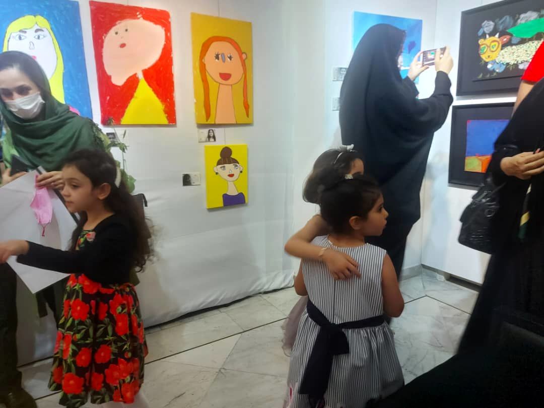 نمایشگاه گروهی نقاشی پرواز با رنگها