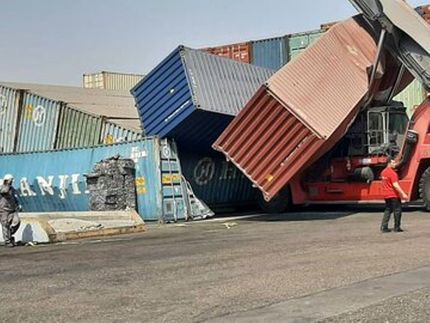 یک کشته در واژگونی کانتینر روی پژو پارس در بندر شهیدرجایی