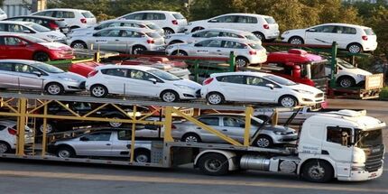 جزئیات واردات خودرو در مقابل صادرات فرش