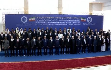 عکس یادگاری سران و مقامات کشورهای خارجی حاضر در مراسم تحلیف با رئیس جمهور و رئیس مجلس / عکس