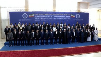 عکس یادگاری سران و مقامات کشورهای خارجی حاضر در مراسم تحلیف با رئیس جمهور و رئیس مجلس / عکس