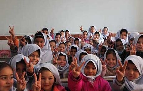 ۶۷۰ هزار دانش‌آموز افغانستانی در ایران تحصیل می‌کنند