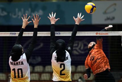 قهرمان لیگ برتر والیبال بانوان به بازی سوم کشید