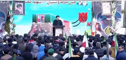 رئیسی: ملت ما به رهبری امام خامنه‌ای تصمیم گرفته که پیشرفت کند / رمز پیروزی در مقاومت است