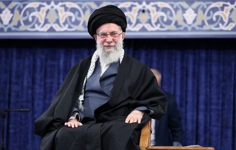 رهبر معظم انقلاب: همه ۳ دسته جان‌باختگان را بچه‌های خود می‌دانیم /  تعیین قبلی نتیجه مذاکره ابلهانه است