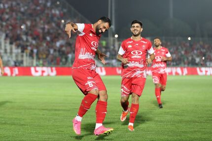 پرسپولیس با برد به استقبال دربی رسید / وار علیه یک گل و پنالتی سرخ‌ها
