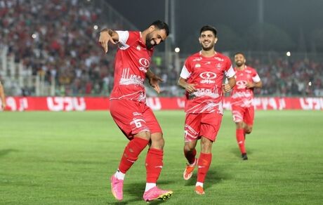 پرسپولیس با برد به استقبال دربی رسید / وار علیه یک گل و پنالتی سرخ‌ها
