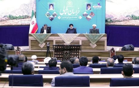 اساس دولت، ارتباط با مردم و بر پایه عدالت است / فساد و فقر زیبنده نظام جمهوری اسلامی نیست