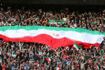 بازی ایران و لبنان با تماشاگر شد!