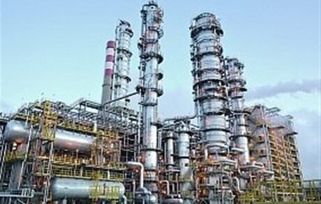 بدهی ۱۶۲ هزار میلیارد تومانی دولت به پالایشگاه‌ها
