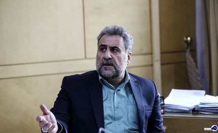 فلاحت پیشه: تندروهای مجلس دهم و یازدهم سیاست خارجی را پوپولیستی کردند