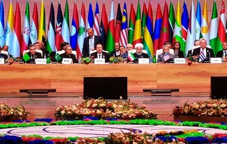 روحانی: از هر نوع مذاکره برای حل مسائل منطقه استقبال می‌کنیم