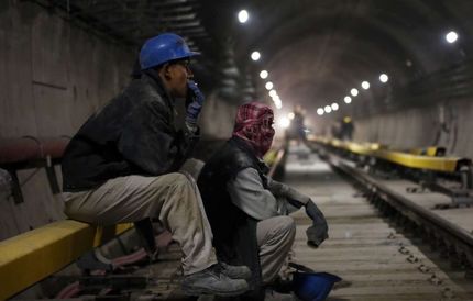 پرداخت ۵۰ درصد حداقل حقوق به کسانی که از کرونا بیکار شده‌اند