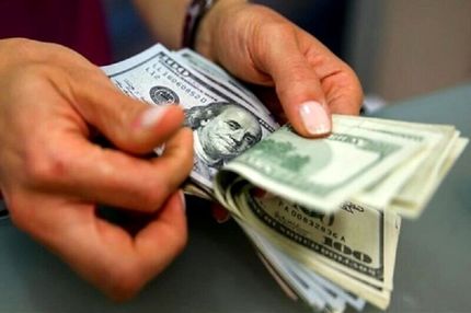 همتی دلیل افزایش نرخ ارز را اعلام کرد