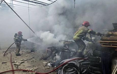 مصدومیت ۲ نفر در آتش سوزی در پتروشیمی بوشهر