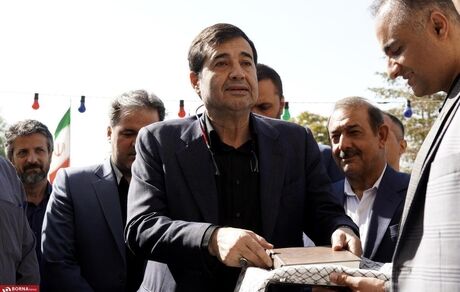 وزیر ورزش و جوانان به پاریس رفت