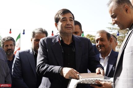 وزیر ورزش و جوانان به پاریس رفت