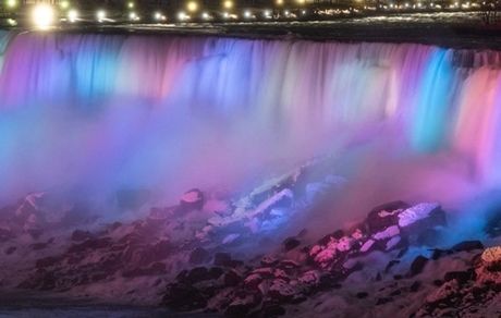 تصاویر رویایی از آبشارهای نیاگارا در شب