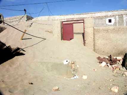 خسارت ۳۰ هزار میلیارد ریالی به کشور بر اثر هجوم شن‌های روان