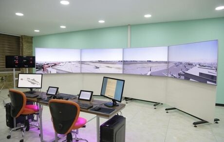 رونمایی از سامانه شبیه‌ساز مراقبت پرواز نهاجا 
