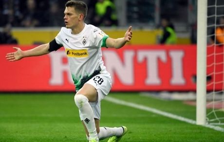 اتلتیکومادرید خواهان همکاری با مدافع آلمان هاست