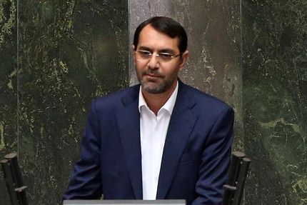 نماینده آباده: انتخاب وزرای پیشنهادی بدون نگاه حزبی بوده است