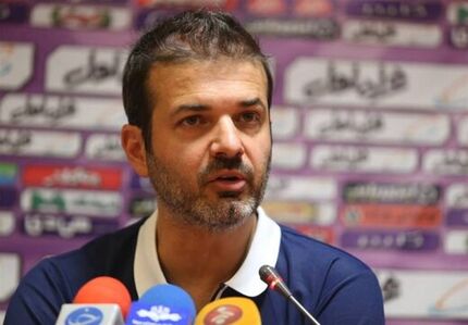 استراماچونی نام مهاجم مدنظرش را به باشگاه داد/ حضور بازیکن صربستانی در استقلال صحت ندارد 