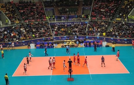 لیگ برتر والیبال: شهرداری ارومیه به محدوده پلی‌آف رسید / پیکان بدموقع باخت